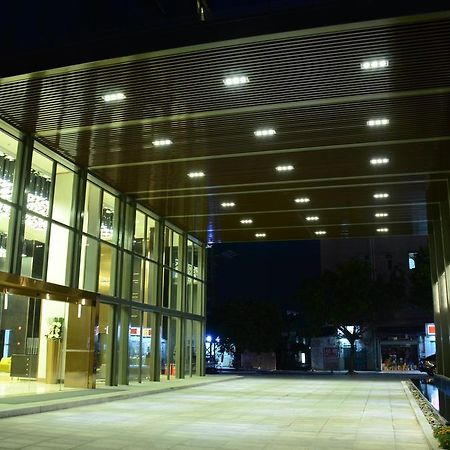 Dongguan Junyue Hotel Exterior photo